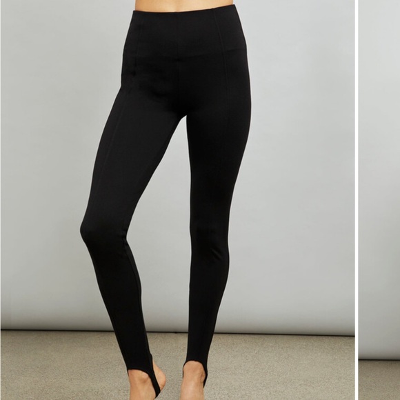 Carbon38 Pants - Carbon38 Ponte Stirrup Legging - Black‎ medium women’s